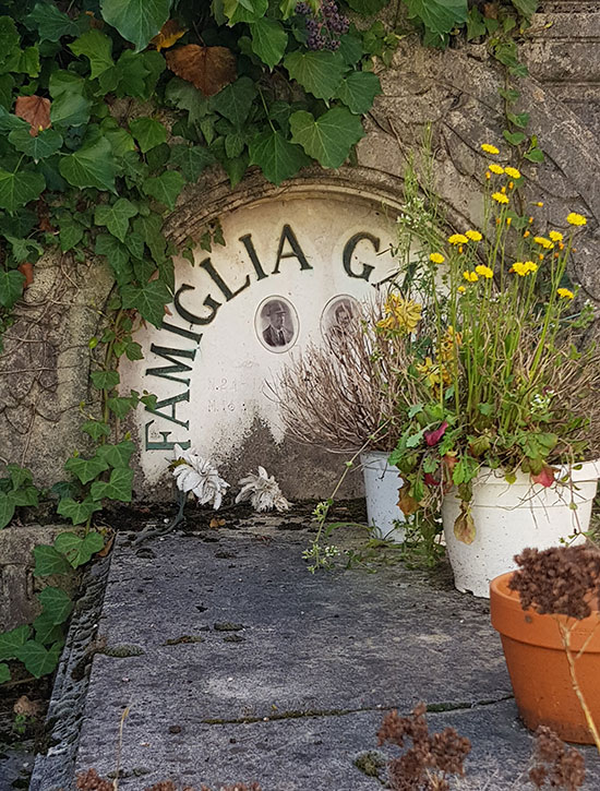 Tomba-Cimitero-Monumentale-di-Reggio-Emilia