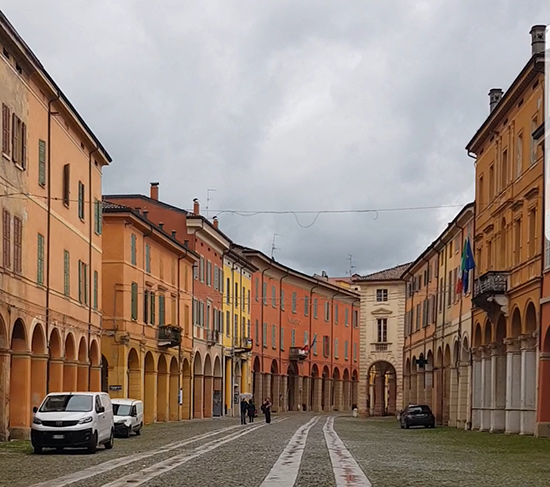 Corso Mazzini location film Reggio Emilia