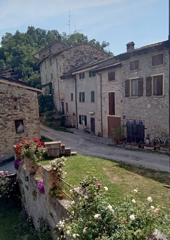 Viano-esperienze-da-fare-Castello-Querciola